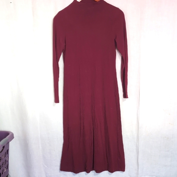 Time and Tru Burgundy Mock Neck Ribbed Long Sleeve Dress Size Extra Small - Picture 1 of 5